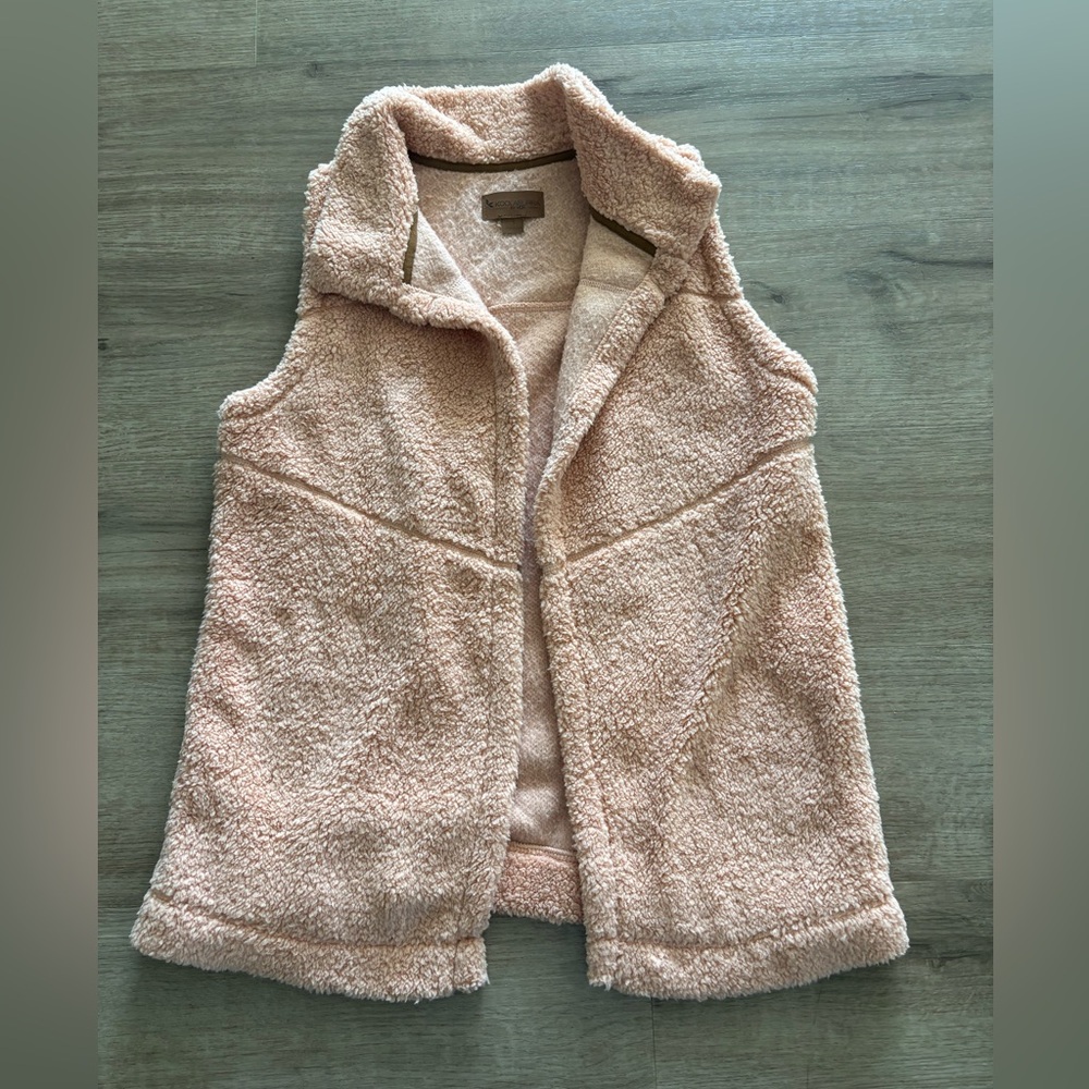 Small Koolaburra by UGG pink Sherpa vest